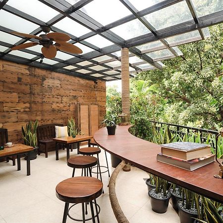 Treehouse Suites - Boutique Serviced Apartment Jakarta Exteriör bild