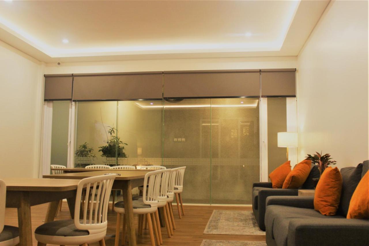 Treehouse Suites - Boutique Serviced Apartment Jakarta Exteriör bild