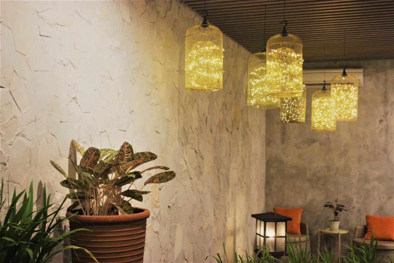 Treehouse Suites - Boutique Serviced Apartment Jakarta Exteriör bild